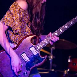 Heather Gillis jamming